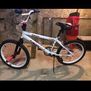 20’ Razor Bike